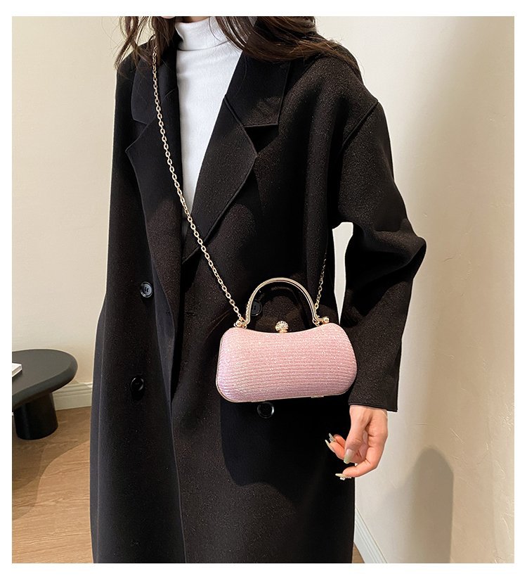 Wholesale texture exquisite simple western style small bag lock buckle shoulder chain messenger bag